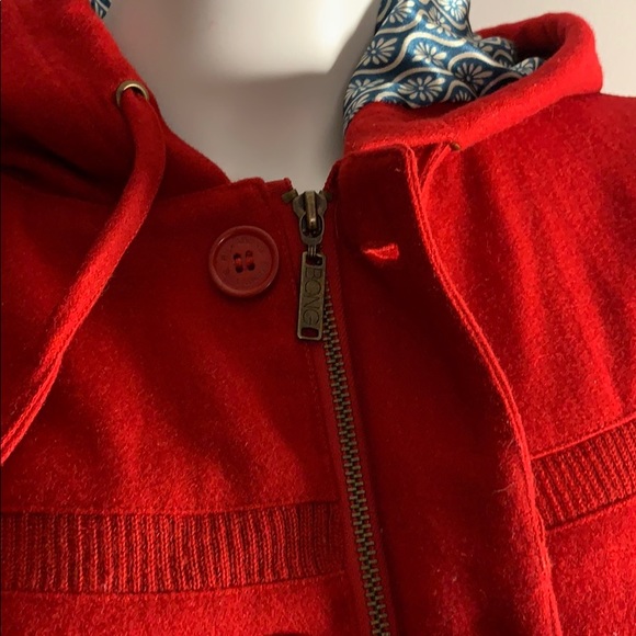 Red Wool Billabong Coat - Picture 9 of 12